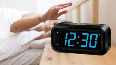 small wifi sync digital clock